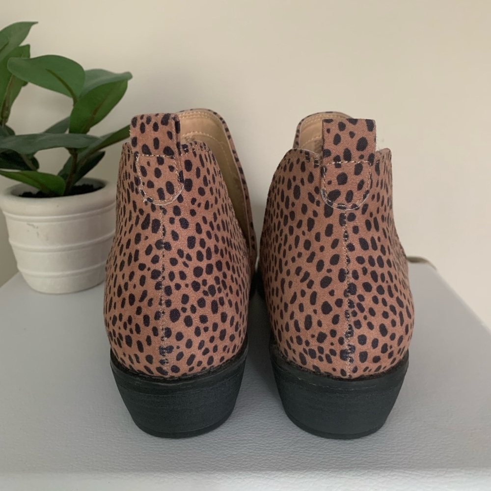 Universal Thread Leopard Booties - Picture 4 of 4